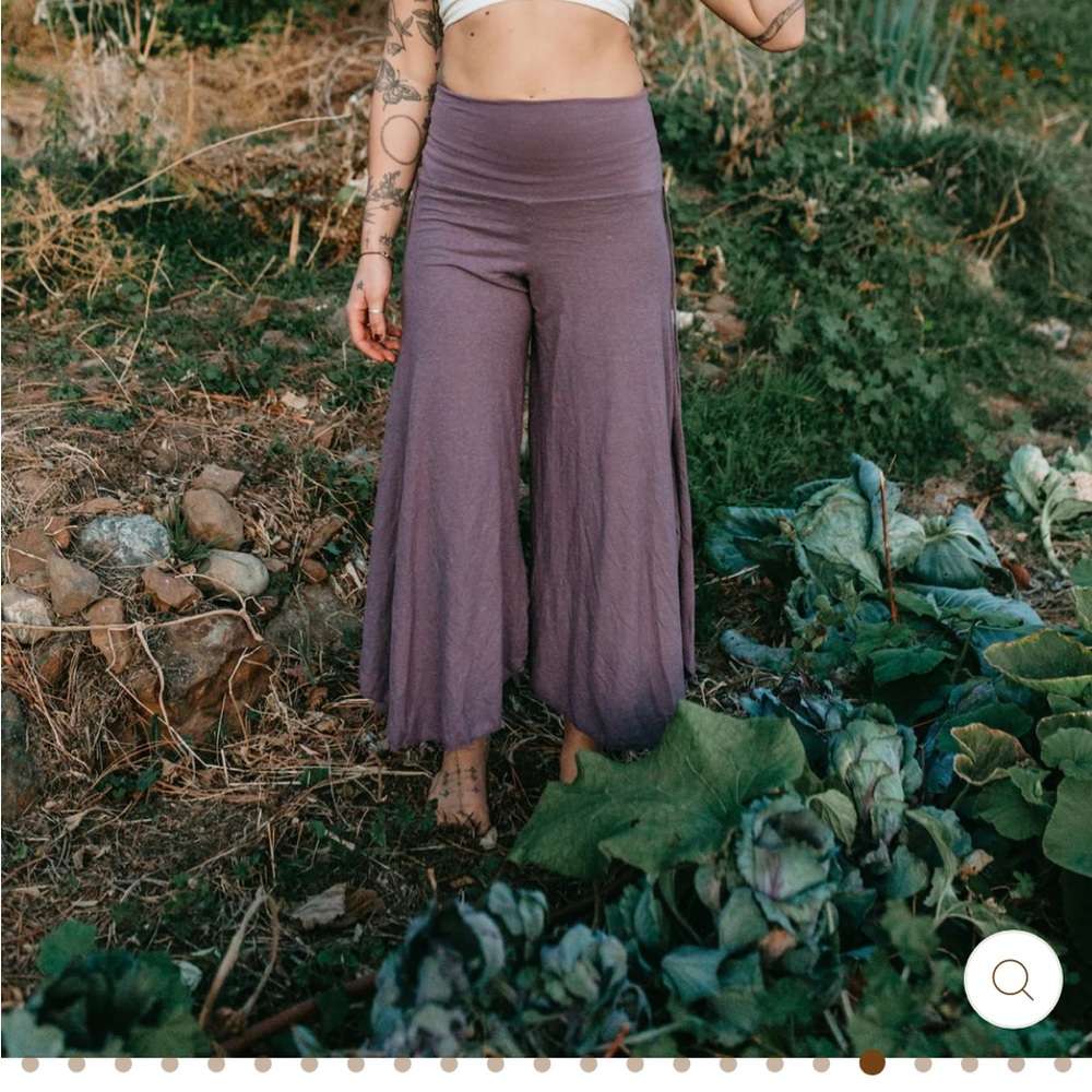 NWT Damselfy Tadasana Pant